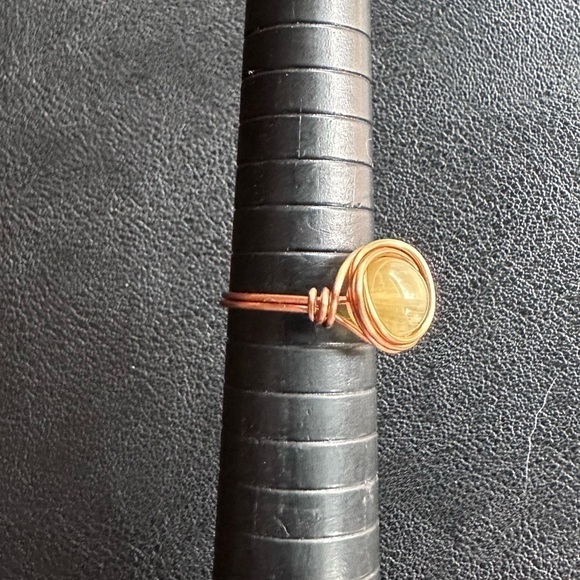 Handmade yellow cooper wire wrapped - Picture 3 of 4